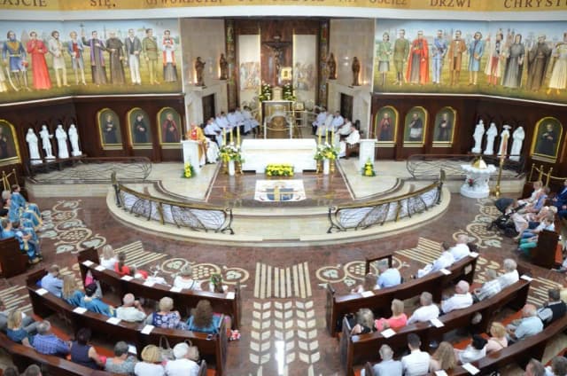 Transmisja z sanktuarium nmp w toruniu na żywo - nie przegap mszy Transmisja z sanktuarium nmp w toruniu na żywo - nie przegap mszy